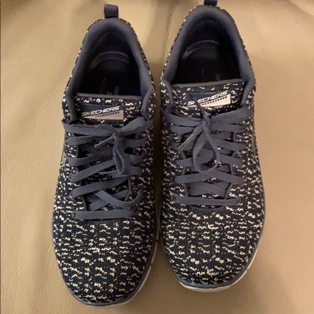 Skechers Blue/White/Relaxed Fit Sneakers Worn 1x